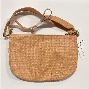 Clare V Woven Leather Moyen Crossbody in bisque Tan